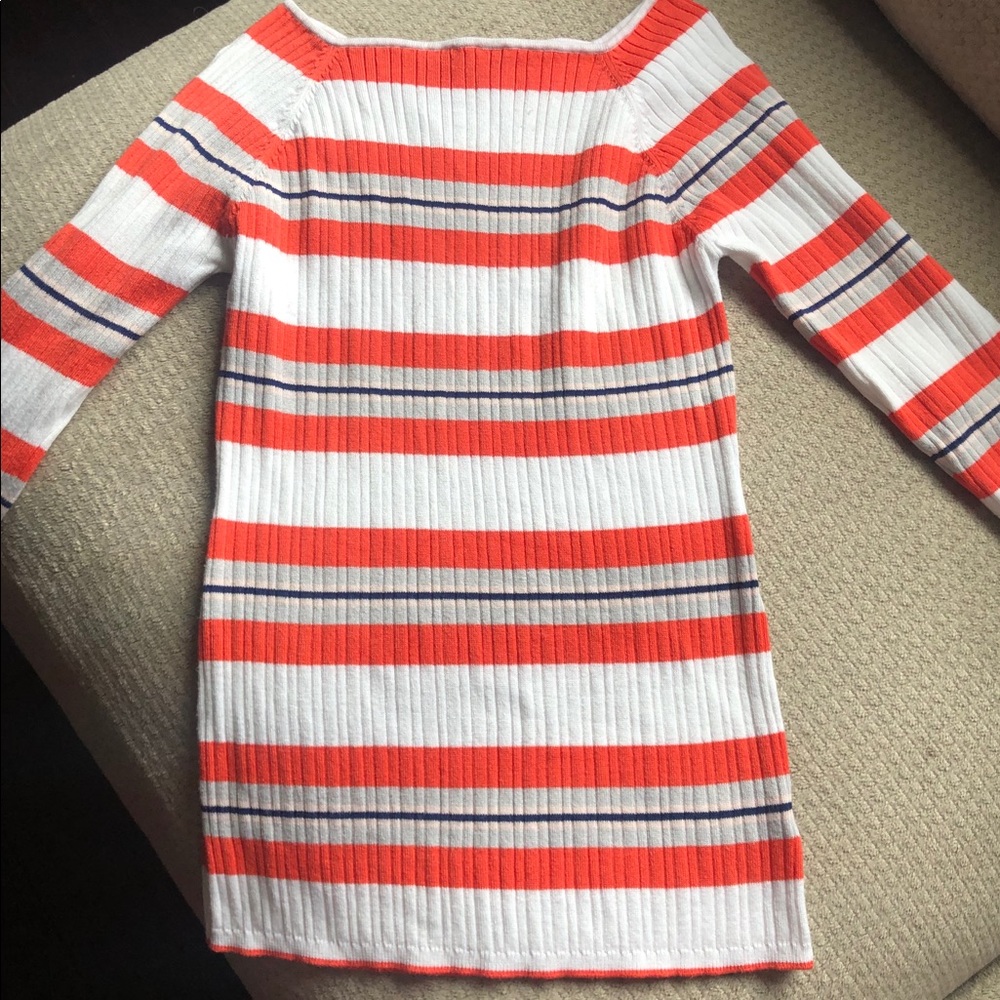 Cute 3/4” sleeve sweater